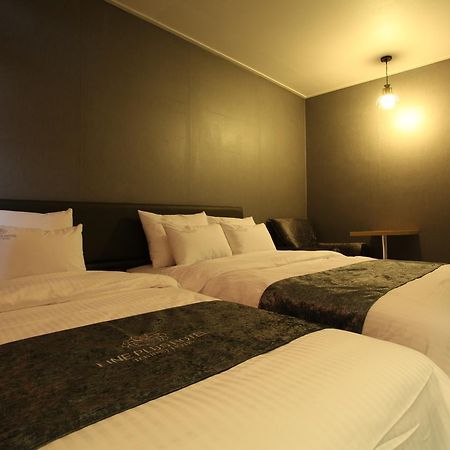 Lineplus Hotel Gimpo Exteriör bild