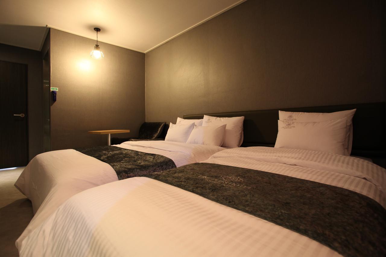 Lineplus Hotel Gimpo Exteriör bild